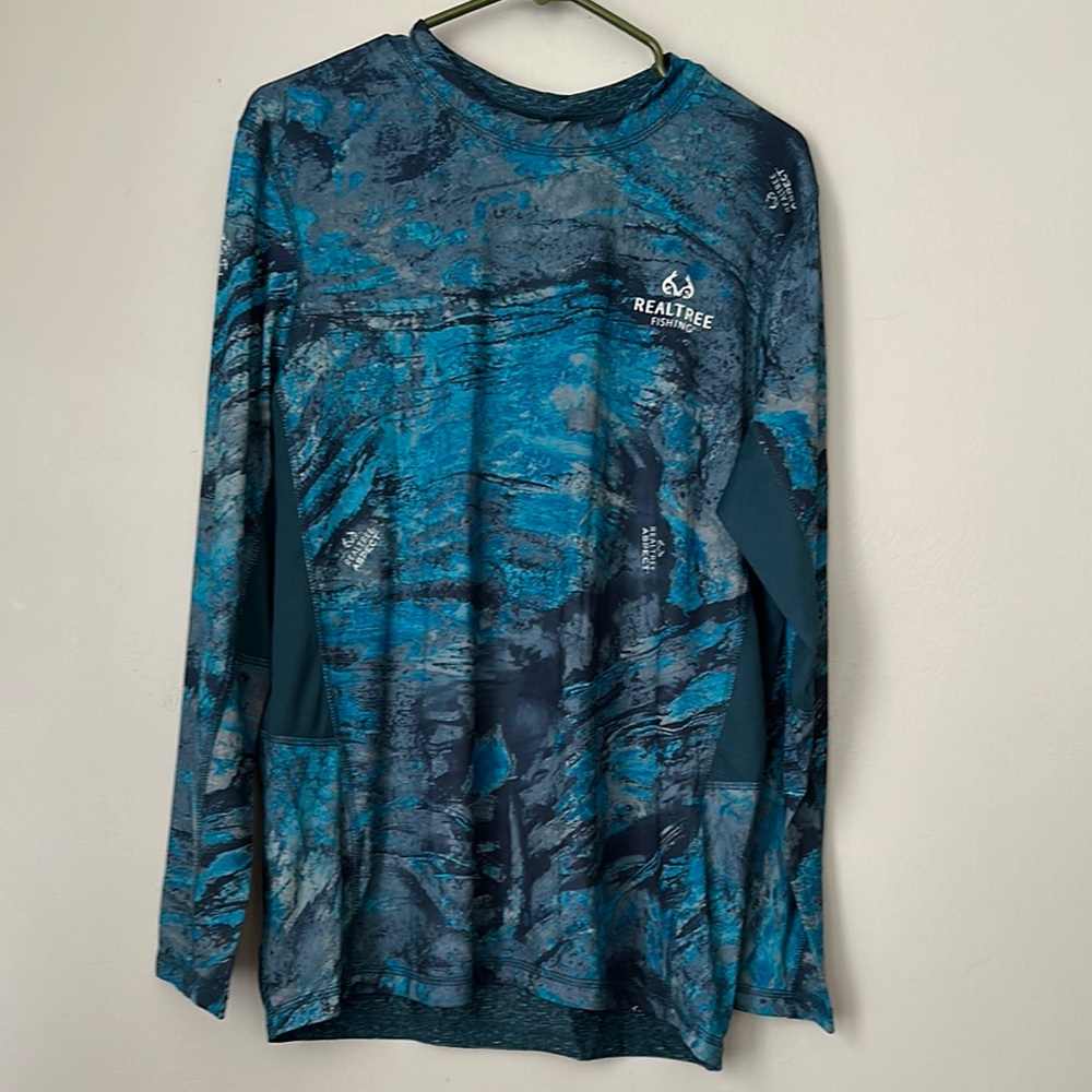 Realtree Fishing Teal Camouflage Long Sleeve Shirt size